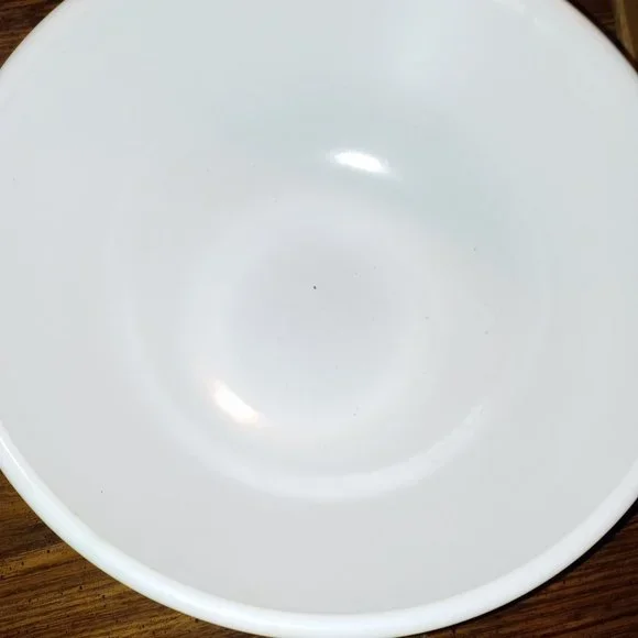 Mixing bowl Pyrex Yellow Vintage 1940's Over 3#'s 10"s across Pre-Loved - Picture 2 of 10